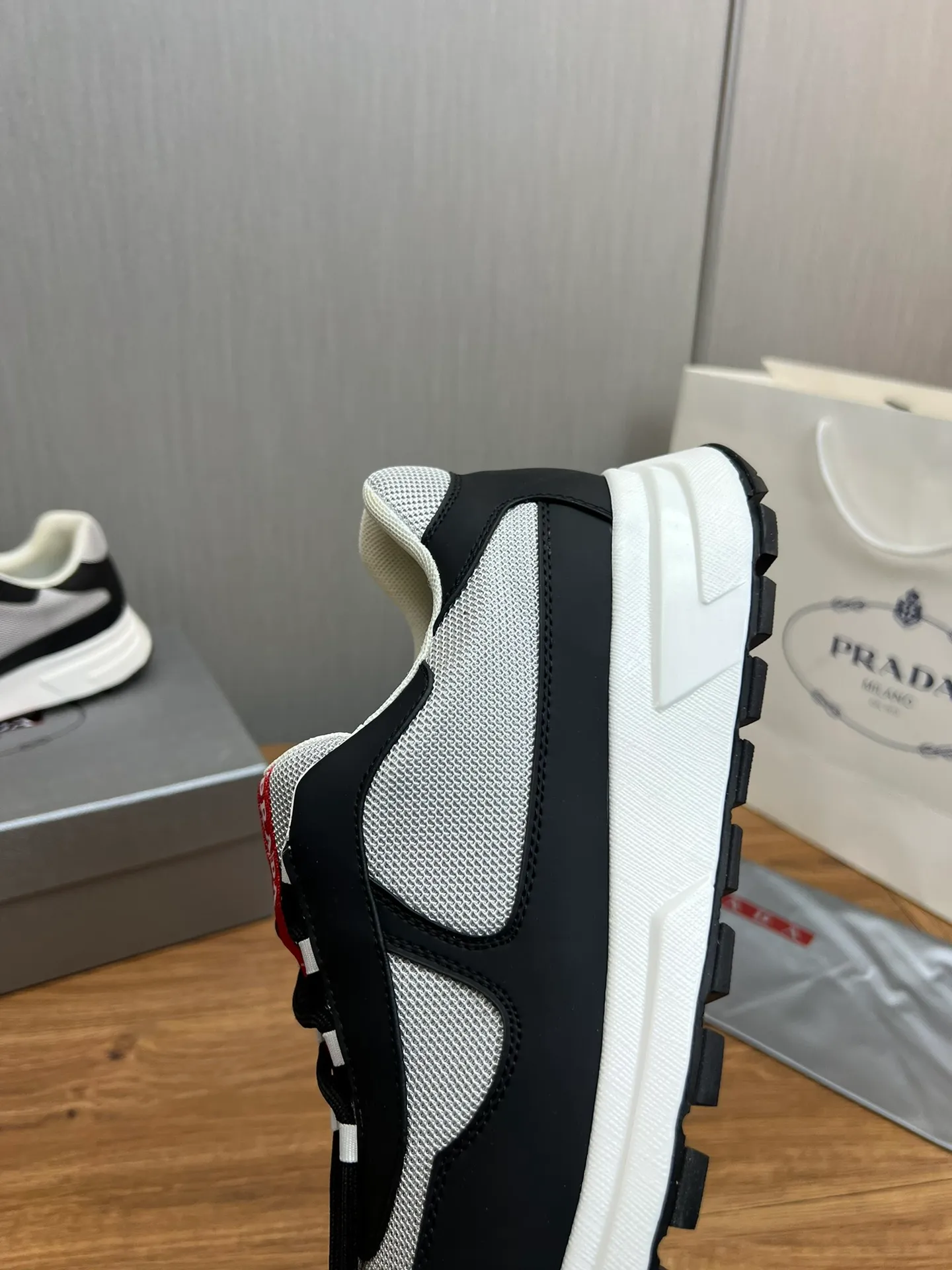 Men's shoes 💰540💰 [PRADA] Men's shoes are popular in the counter, official website is synchronized, 1 high-quality shipment ✔️Original fly-woven cowhide + cowhide lining, 1🆚1 replica, original sole, 38-45 (45 customized, non-refundable)